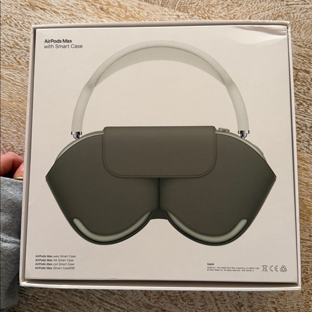 Apple AirPods Max - Picture 3 of 17